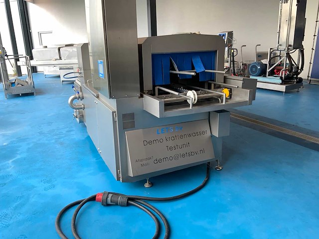 Lets rvs krattenwasmachine - afbeelding 1 van  3