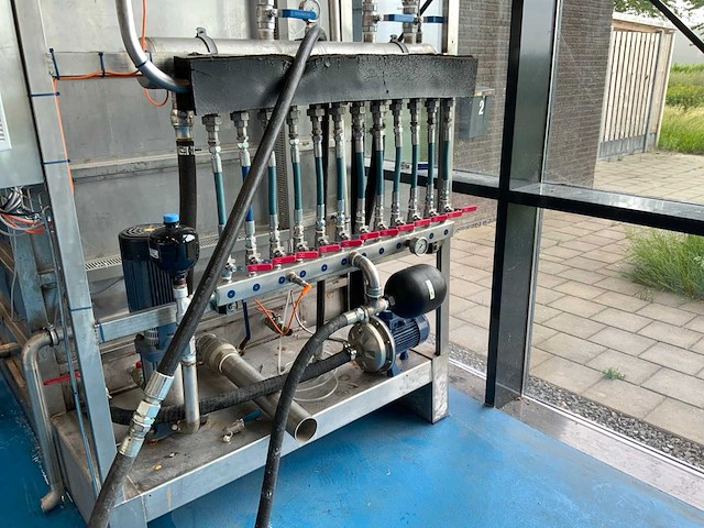 Lets waterpomp met buffertank - afbeelding 18 van  22