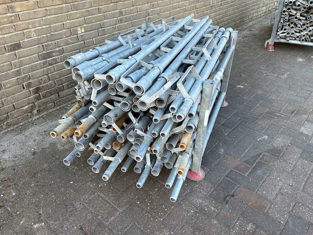 Leuningstaander 3-planks (70x) - afbeelding 2 van  3