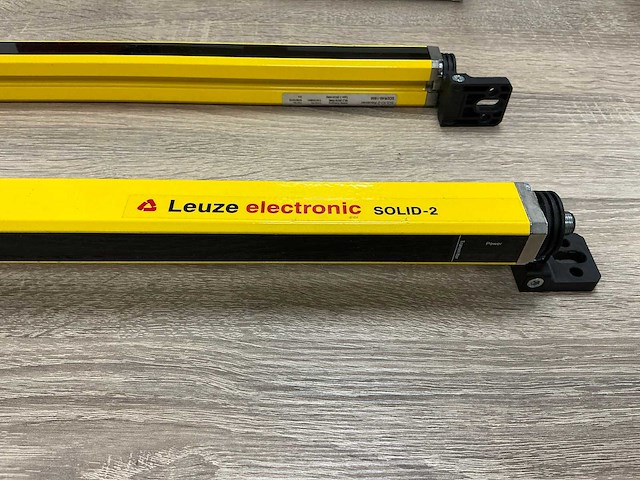 Leuze solid-2 lichtscherm machinebeveiliging (2x) - afbeelding 4 van  6