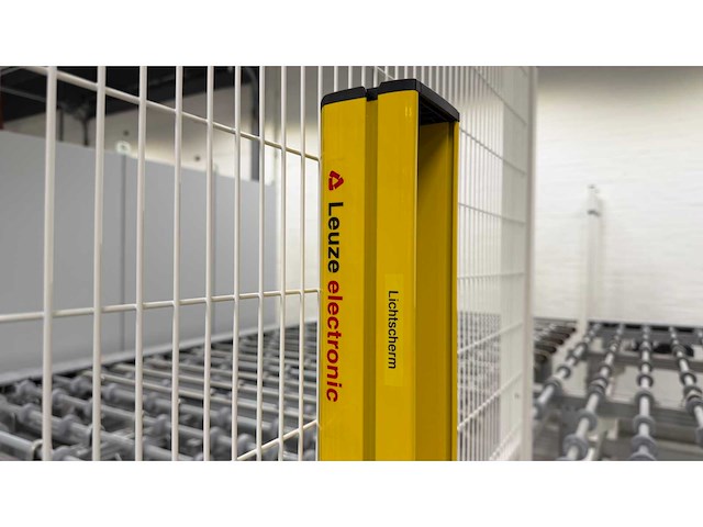 Leuze udc 1600 s2 machine beveiligings lichtscherm montage zuil (2x) - afbeelding 2 van  6