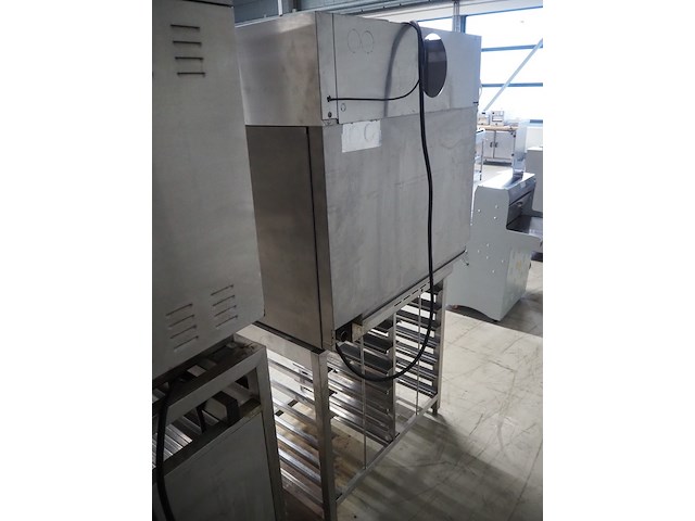 Leventi - afbeelding 4 van  9