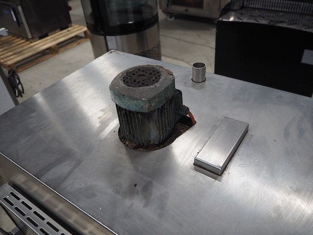 Leventi - afbeelding 7 van  8