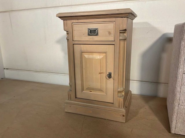 Levi nachtkastje - afbeelding 3 van  8