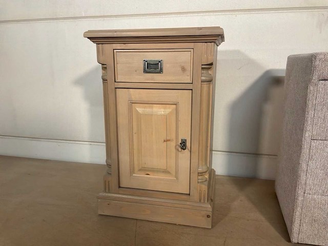 Levi nachtkastje - afbeelding 4 van  8