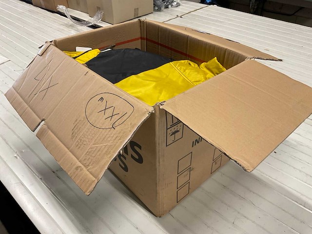 Levior crulsing palrol regenjas xxl (4x) - afbeelding 8 van  8