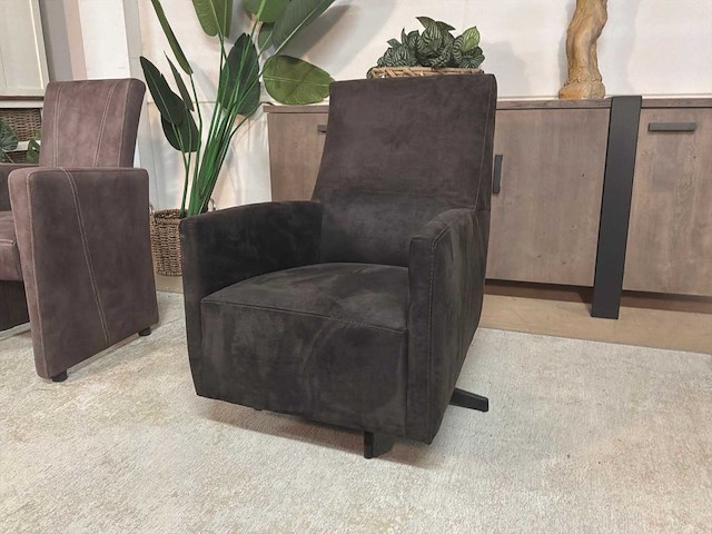 Levo draaibare leren fauteuil - afbeelding 1 van  5