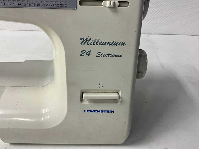 Lewenstein - janome - naaimachine - afbeelding 5 van  8