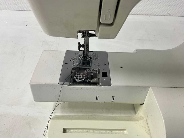 Lewenstein - janome - naaimachine - afbeelding 7 van  8