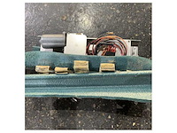 Lewmar es800 electric sliding opening sunroof system - 72003385 - afbeelding 4 van  8