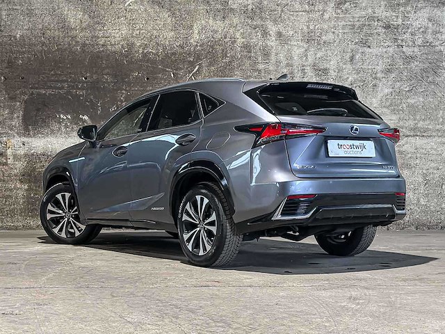 Lexus nx 300h executive line 2.5 awd 184pk 2021 plug-in hybrid, kgk-71-f - afbeelding 7 van  18