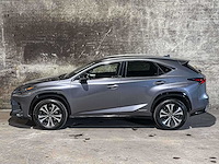 Lexus nx 300h executive line 2.5 awd 184pk 2021 plug-in hybrid, kgk-71-f - afbeelding 8 van  18