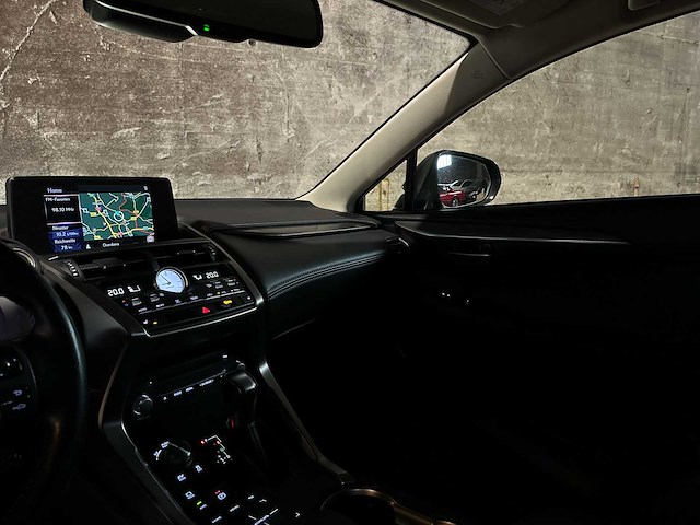 Lexus nx 300h executive line 2.5 awd 184pk 2021 plug-in hybrid, kgk-71-f - afbeelding 14 van  44