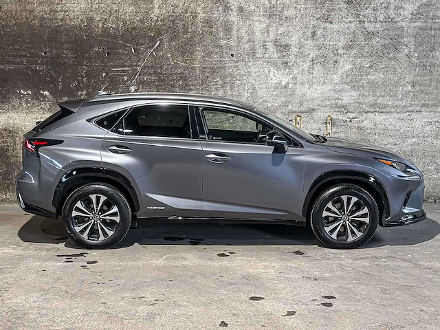 Lexus nx 300h executive line 2.5 awd 184pk 2021 plug-in hybrid, kgk-71-f - afbeelding 17 van  18