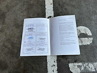 Lexus rx 400h executive 3.3 211pk 2005 (origineel-nl), 66-rt-xk - afbeelding 37 van  42