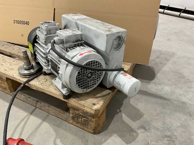 Leybold - pomp - afbeelding 1 van  6