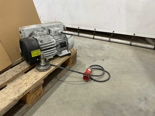 Leybold - pomp - afbeelding 2 van  6