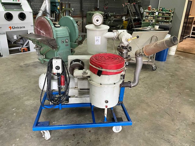 Leybold-heraeus vp300 rotary vane vacuümpomp - afbeelding 1 van  13