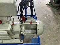 Leybold-heraeus vp300 rotary vane vacuümpomp - afbeelding 11 van  13