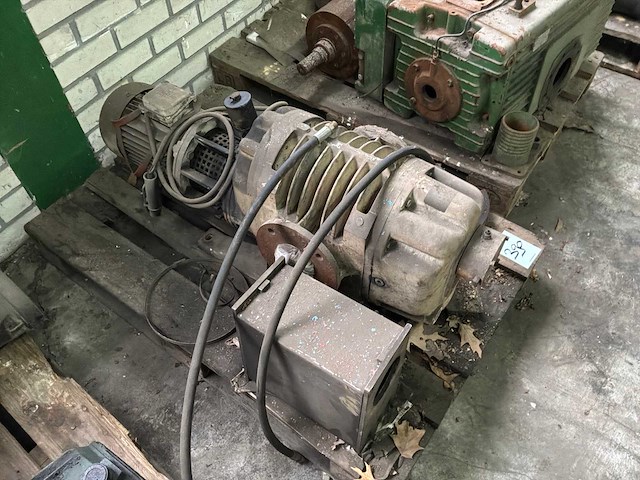 Leybold ruvac wal 1000 vacuümpomp, 400v 4-polig - afbeelding 2 van  3