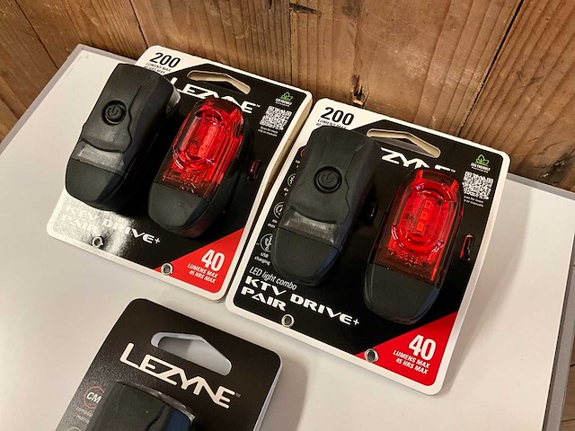 Lezyne led light combo/front led light (3x) - afbeelding 2 van  3