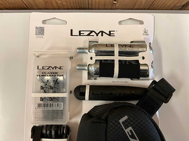 Lezyne m caddy tubeless kit - afbeelding 2 van  3