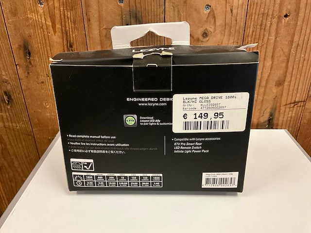 Lezyne mega drive 1800i koplamp - afbeelding 2 van  3