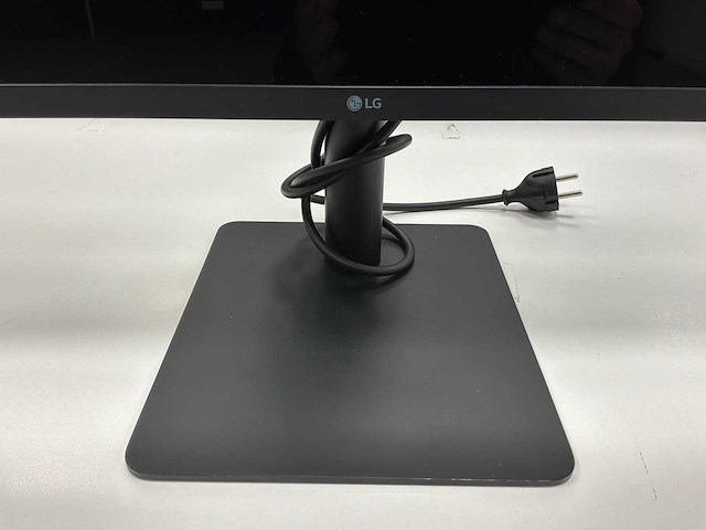 Lg - 24md4kl b 4k - beeldscherm - afbeelding 2 van  4