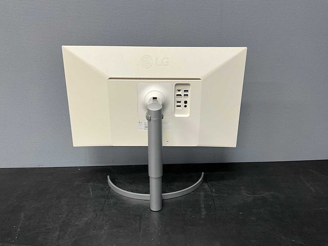 Lg - 27ul850 - monitor - afbeelding 2 van  3