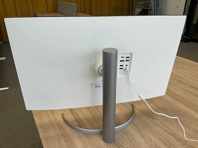 Lg - 32up55np - monitor - afbeelding 3 van  4