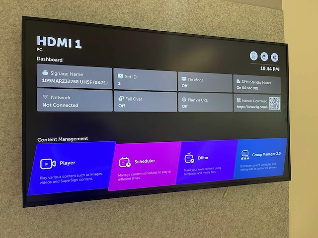 Lg - 49" monitor met muurbeugel - afbeelding 1 van  10