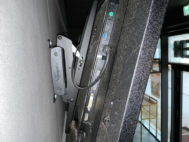 Lg - display monitor - afbeelding 2 van  2