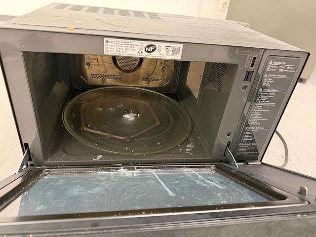 Lg - koelkast en combimagnetron - afbeelding 4 van  5