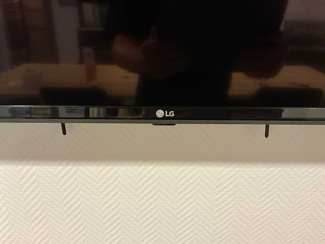 Lg - televisie 124 x 74 cm - afbeelding 3 van  4