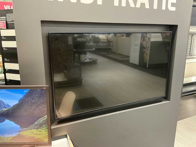 Lg - televisie - afbeelding 2 van  3