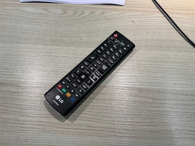 Lg - televisie - afbeelding 3 van  3