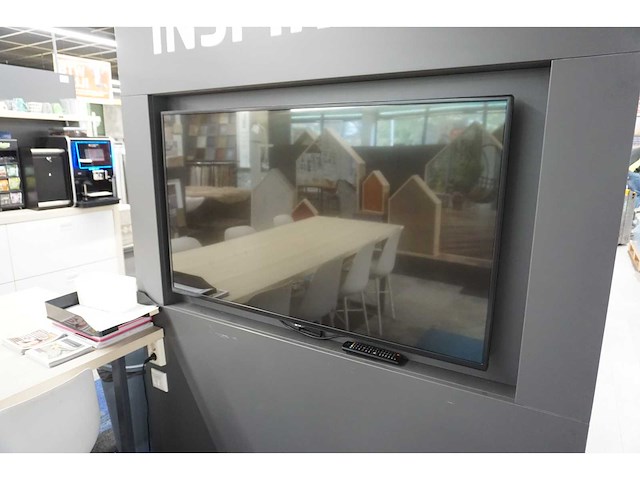 Lg - televisie - afbeelding 1 van  3