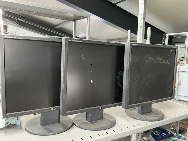 Lg 19” flatron l1950sq monitor (3x) - afbeelding 1 van  3