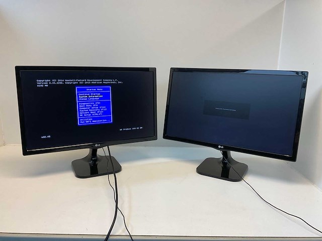 Lg 24m47 monitor (2x) - afbeelding 1 van  4