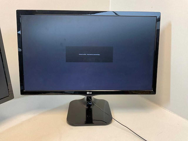 Lg 24m47 monitor (2x) - afbeelding 2 van  4