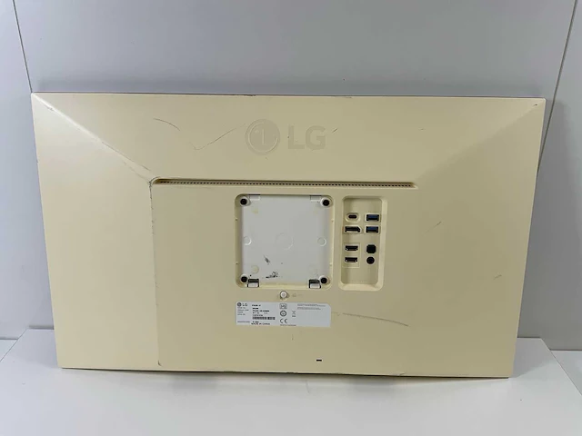 Lg (27ul850) 27”, 3840x2160 (uhd) ips monitors (2x) - afbeelding 2 van  15