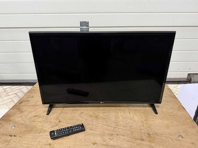 Lg 32lv340c 32inch televisie - afbeelding 1 van  5