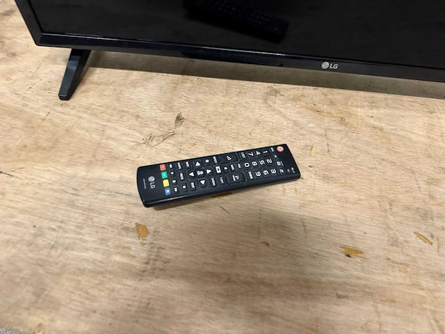 Lg 32lv340c 32inch televisie - afbeelding 3 van  6