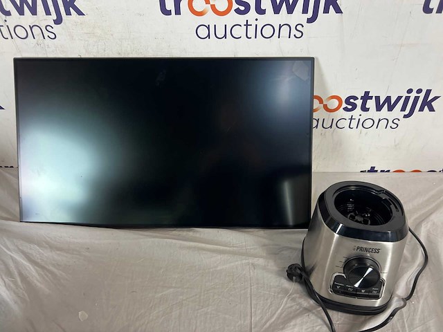 Lg 32ul950-w monitor | princess blender solid pro - afbeelding 1 van  1