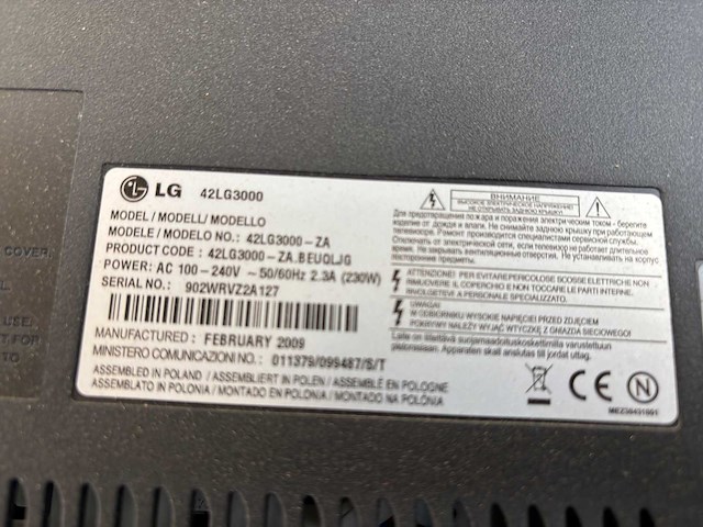 Lg 42 inch televisie - afbeelding 2 van  2