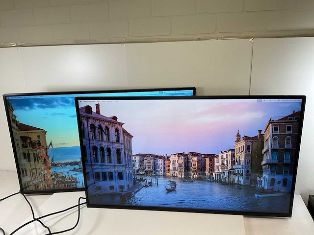 Lg (43sm5ke-b) 43”, 1920x1080 (fhd) ips monitors (2x) - afbeelding 1 van  11