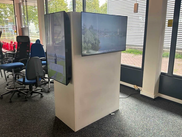 Lg 43ur73006la televisie op 1 zuil (3x) - afbeelding 2 van  9