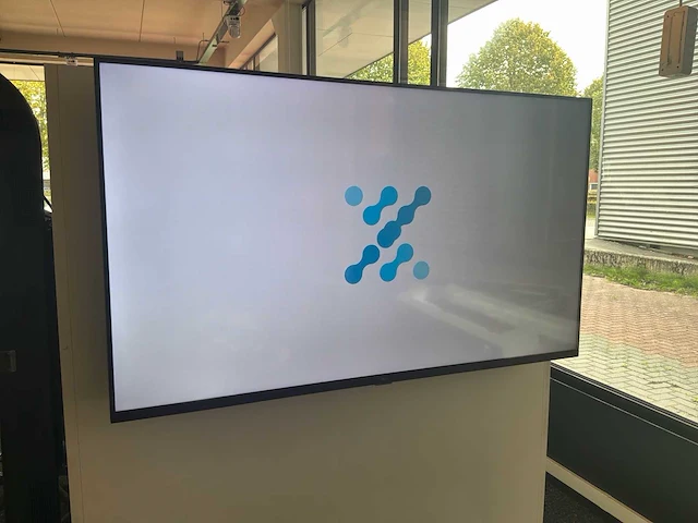 Lg 43ur73006la televisie op 1 zuil (3x) - afbeelding 3 van  9