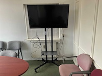 Lg 50up75006lf televisie op standaard - afbeelding 2 van  7