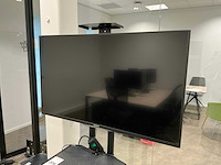 Lg 55ul3j-e 55” display signage op verrijdbare standaard - afbeelding 2 van  5